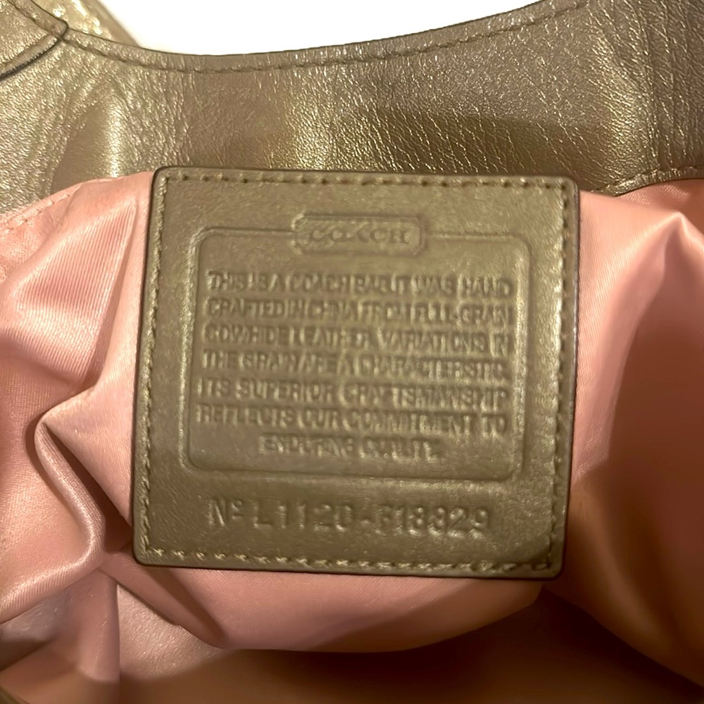 Coach Champagne Gold 'Lexi' pebbled leather shoulder purse....superb condition! - Picture 3 of 8